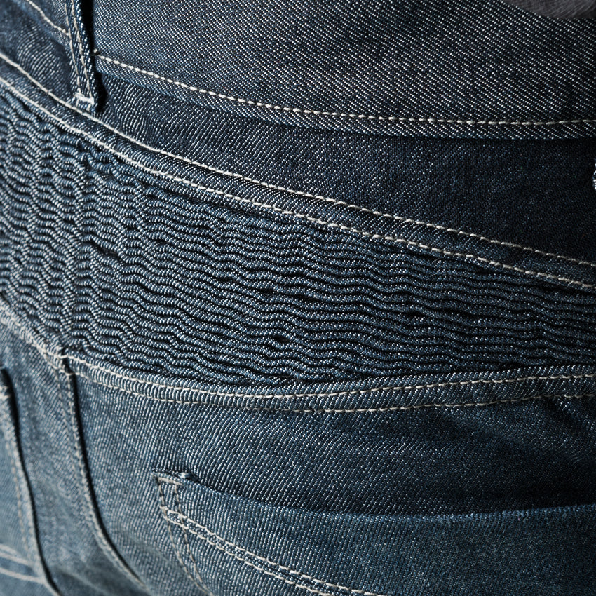 STRETCH PANEL AT WAIST