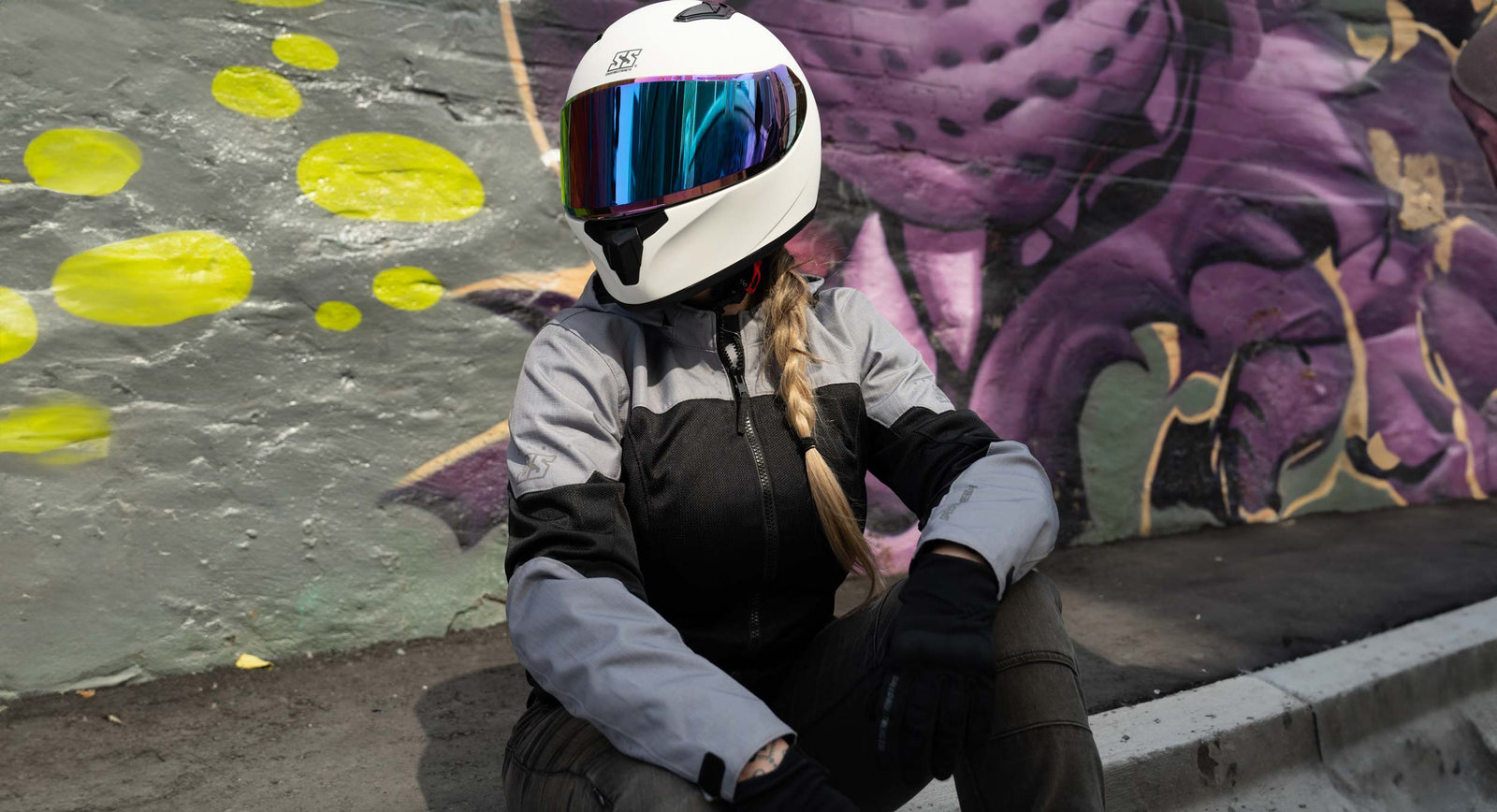 Speed and Strength Canada Starstruck Womens Motorcycle Jacket Lifestyle01