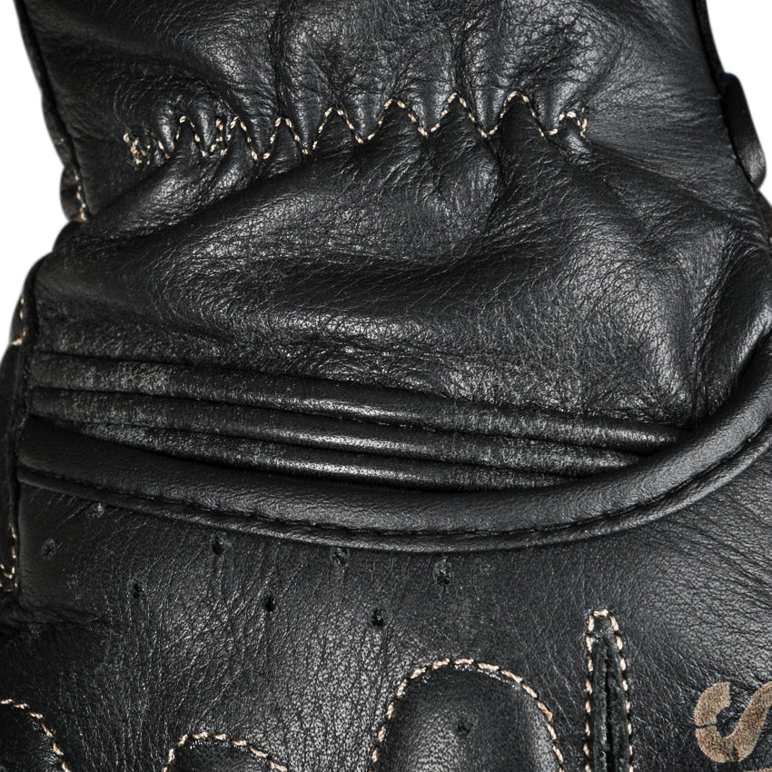 LEATHER AND STITCH DETAIL